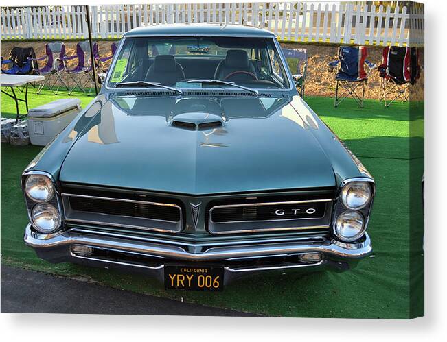 Pontiac Canvas Print featuring the photograph G T O under Canopy by Bill Dutting