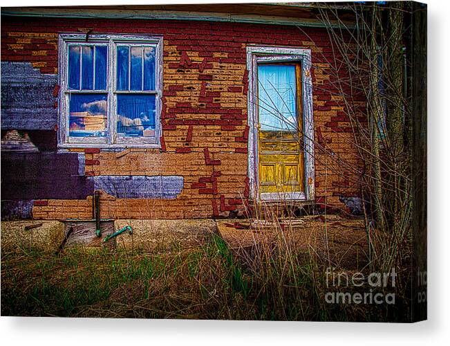 Abandoned Canvas Print featuring the photograph The Forgotten Artist by Roger Monahan