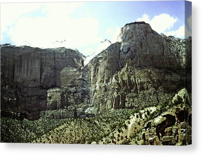 Nature Canvas Print featuring the photograph Western United States Of America by Gerlinde Keating - Galleria GK Keating Associates Inc