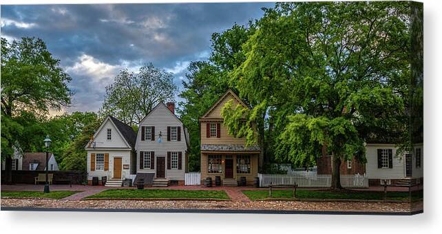 Colonial Williamsburg Canvas Print featuring the photograph May on the Duke of Gloucester Street #1 by Rachel Morrison