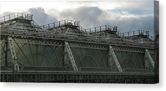 Architecture Canvas Print featuring the photograph Top of Glasgow Station by Moira Law
