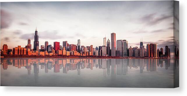 #faatoppicks Canvas Print featuring the photograph Sunrise At Chicago by Marcin Kopczynski