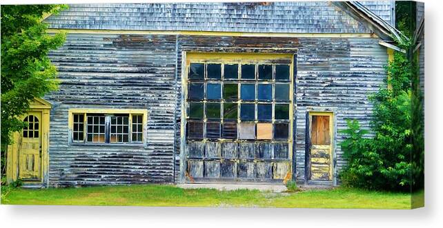 - Yellow Door - Lee Nh Canvas Print featuring the photograph - Yellow Door - Lee NH by THERESA Nye