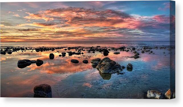 Sky Canvas Print featuring the digital art An evening at the beach by Jeff S PhotoArt