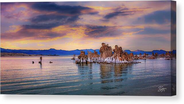 Endre Canvas Print featuring the photograph Dusk At Mono Lake by Endre Balogh