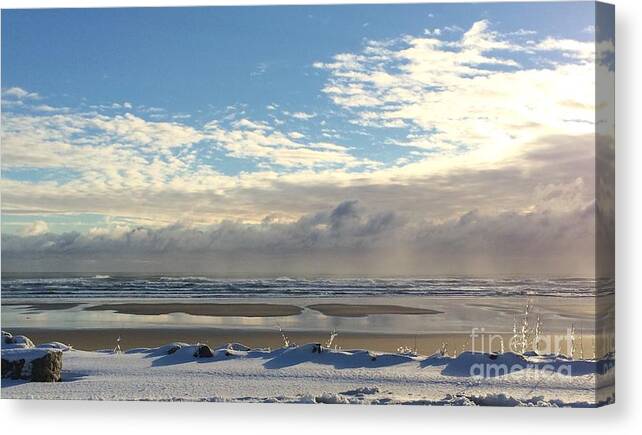 Thanksgiving Canvas Print featuring the photograph Icy Beach by Laurie Pocher