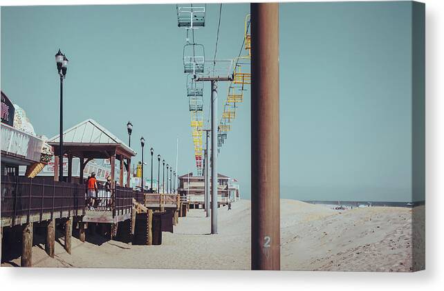 Seaside Canvas Print featuring the photograph Sky Ride by Steve Stanger