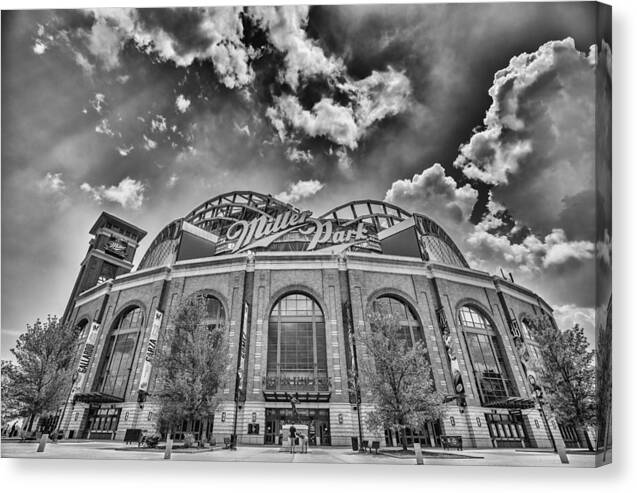Milwaukee Brewers Canvas Print featuring the photograph Milwaukee Brewers Miller Park 7 by David Haskett II