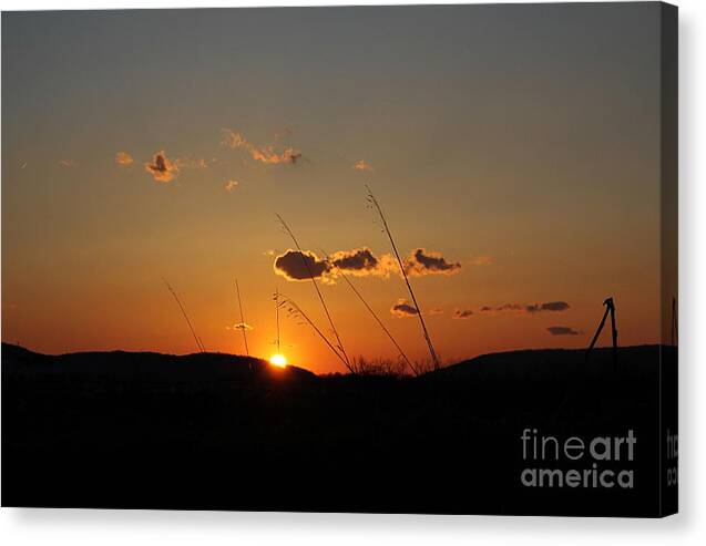 Landscape Canvas Print featuring the photograph Reflections at Dusk by Everett Houser