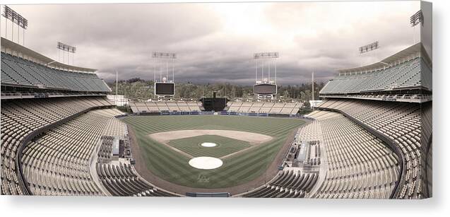 Dodgers Canvas Print featuring the photograph Calm Before The Blue Storrm by Esteban Ramirez