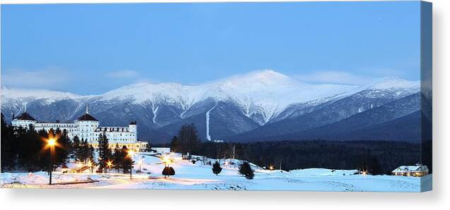 White Mountains Canvas Print featuring the photograph The Range by Andrea Galiffi