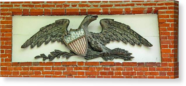 Eagle Canvas Print featuring the photograph Colonial Federal Eagle by Barbara McDevitt