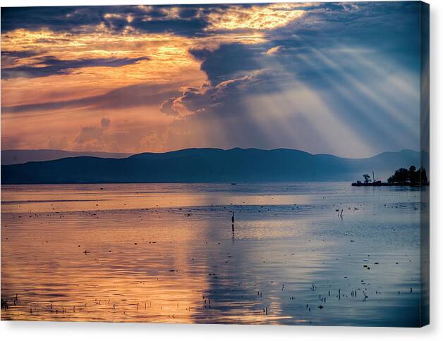 _fineart Canvas Print featuring the photograph Sunset on Lake Chapala #4 by Tommy Farnsworth