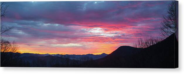 Sunrise Canvas Print featuring the photograph New Year Dawn - 2016 December 31 by D K Wall