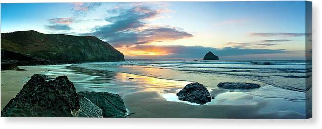Trebarwith Strand Canvas Print featuring the photograph Trebarwith Strand Panorama by David Wilkins