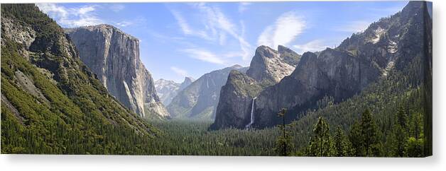 America Canvas Print featuring the photograph Yosemite Valley by Francesco Emanuele Carucci
