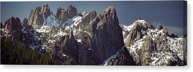 Castle Crags Canvas Print featuring the photograph Castle Crags Panorama by James B Toy