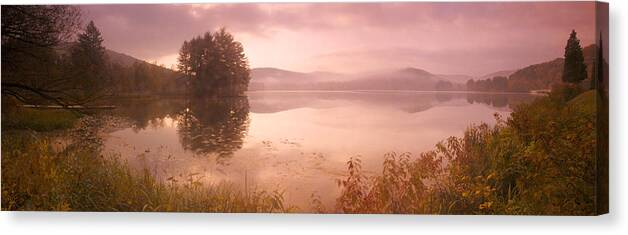 Lake Canvas Print featuring the photograph Red House Lake by Wade Aiken