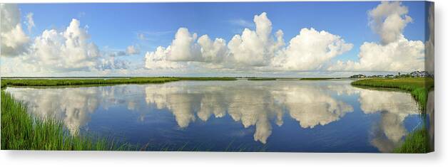  Canvas Print featuring the photograph Port Bay Pano #1 by Christopher Rice