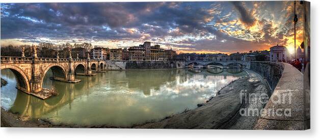 Yhun Suarez Canvas Print featuring the photograph Tiber River Sunset by Yhun Suarez