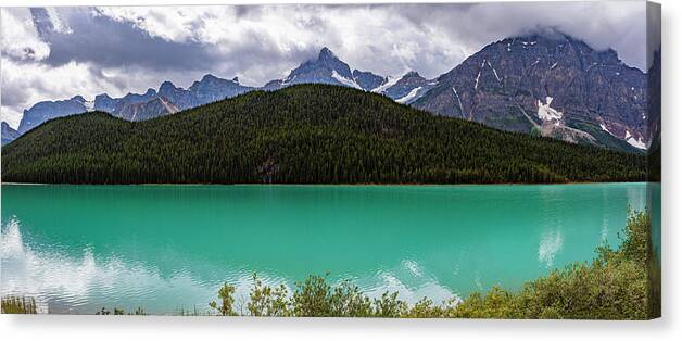 Waterfowls Lakes Canvas Print featuring the photograph Waterfowls Lakes by Tommy Farnsworth