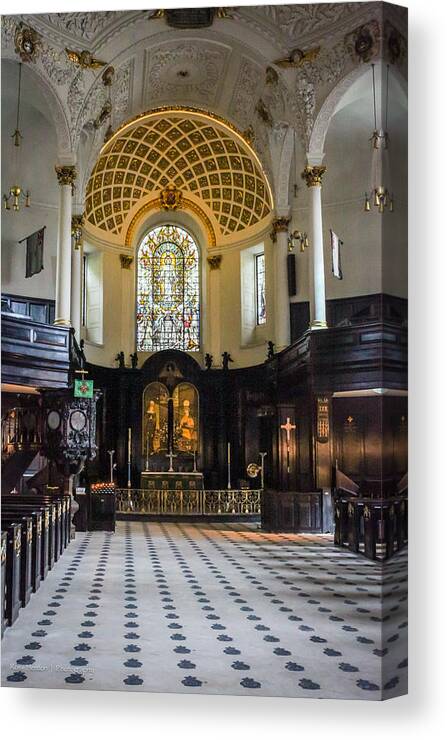 St. Canvas Print featuring the photograph St. Clement Danes #1 by Ross Henton