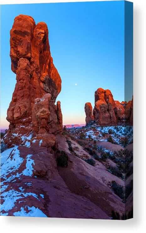 Nightfall Canvas Print featuring the photograph Standing Tall by Jonathan Nguyen