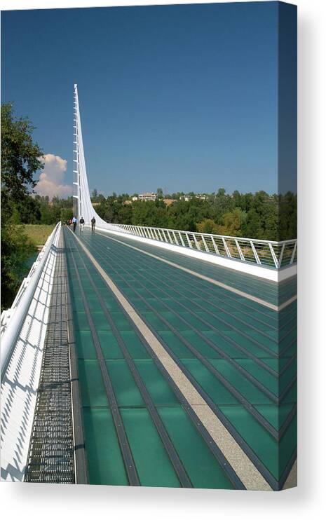 America Canvas Print featuring the photograph The Sundial Bridge At Turtle Bay #2 by David R. Frazier