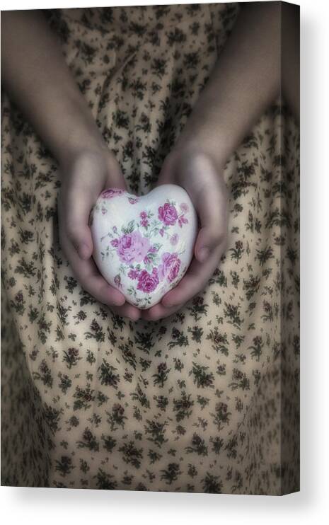 Floral Canvas Print featuring the photograph Heart #9 by Joana Kruse