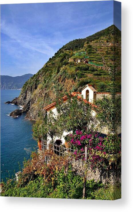 Italy Canvas Print featuring the photograph Cinque Terre Seaside by Henry Kowalski