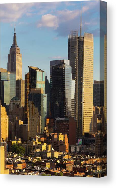 Tranquility Canvas Print featuring the photograph Empire State Building And Midtown by Future Light