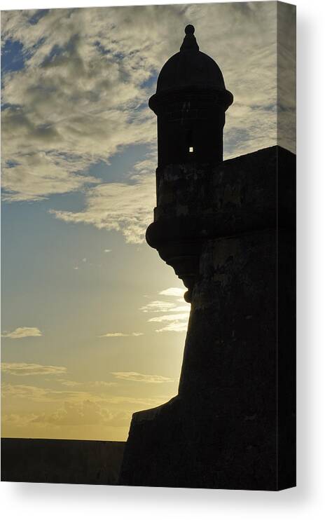 Castle Canvas Print featuring the photograph Evening at El Morro by Brian Kamprath