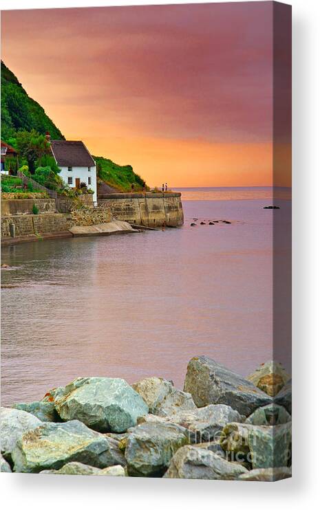 Runswick Bay Canvas Print featuring the photograph Evening over Runswick Bay by Martyn Arnold