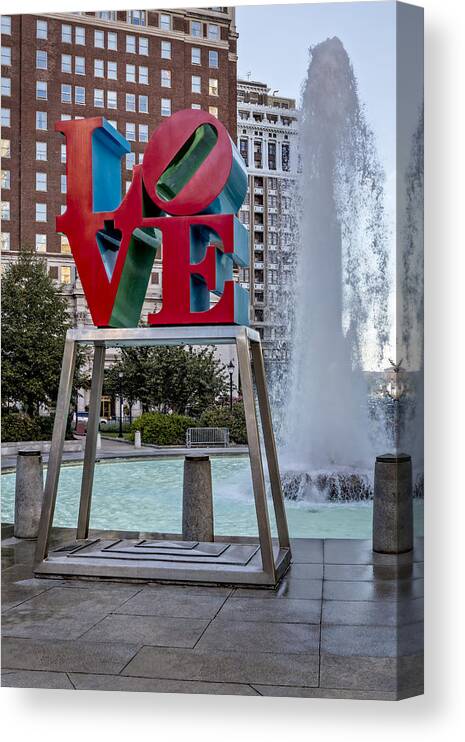 Love Sign Canvas Print featuring the photograph JFK Plaza Love Park by Susan Candelario