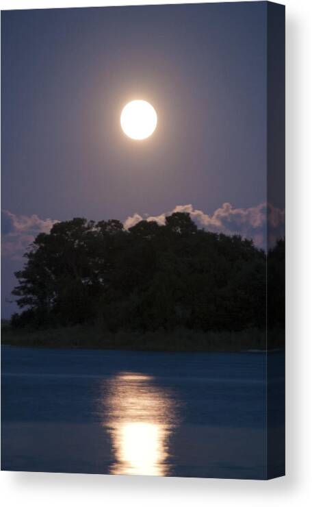 Full Moon Canvas Print featuring the photograph Masonboro Moonrise by Phil Mancuso