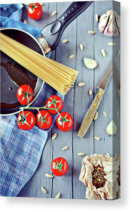 Wood Canvas Print featuring the photograph Pasta&co by Uccia photography