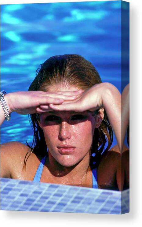 Swimwear Canvas Print featuring the photograph Patti Hansen In A Swimming Pool by Arthur Elgort