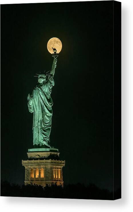 Moon Canvas Print featuring the photograph Statue Of Liberty by Hua Zhu
