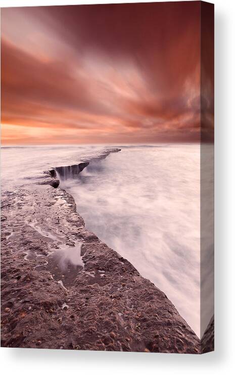 Beach Canvas Print featuring the photograph The edge of earth by Jorge Maia