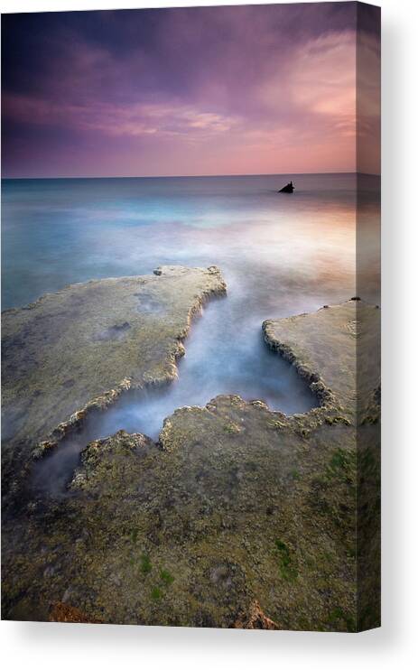 Scenics Canvas Print featuring the photograph The Groove by Ilan Shacham