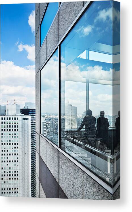 Viewpoint Canvas Print featuring the photograph Tourists Over Tokyo by Tomml