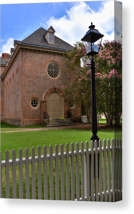 William & Mary Canvas Print featuring the photograph Wren Chapel at William and Mary by Jerry Gammon
