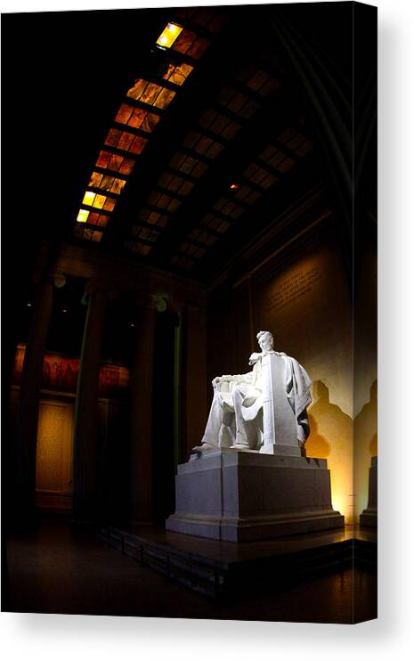 Lincoln Memorial Canvas Print featuring the photograph Lincoln Memorial #1 by Mitch Cat