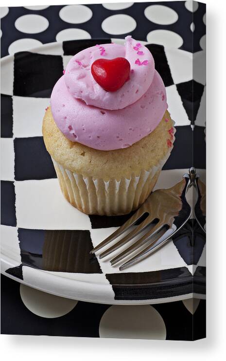 Cupcake Canvas Print featuring the photograph Cupcake with heart on checker plate by Garry Gay