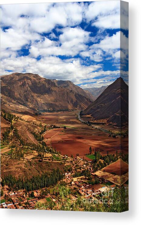 Peru Canvas Print featuring the photograph Peru Mountain by Gualtiero Boffi
