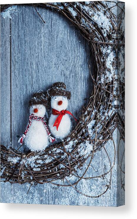 Christmas Canvas Print featuring the photograph Winter Garland #1 by Amanda Elwell