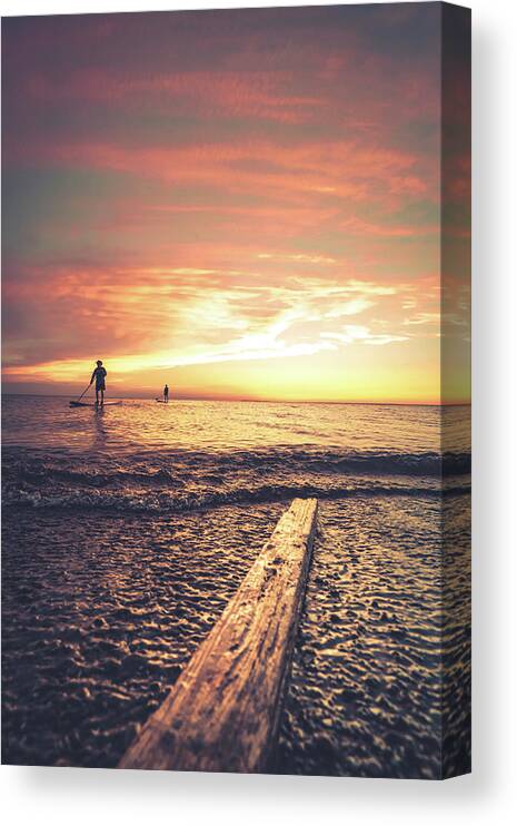 Hamburg Canvas Print featuring the photograph Lake Erie Sunset #18 by Dave Niedbala