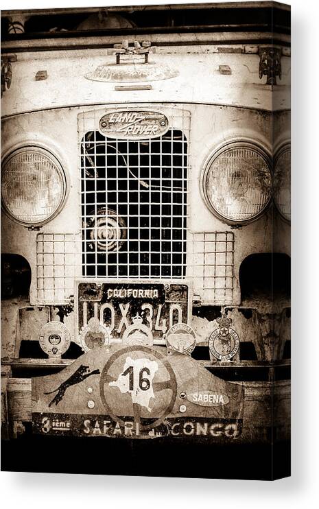 1952 Land Rover 80 Grille Canvas Print featuring the photograph 1952 Land Rover 80 Grille -1003s by Jill Reger