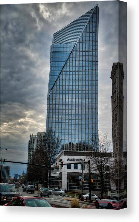 Building Canvas Print featuring the photograph Atlanta Highrise #2 by Brett Engle