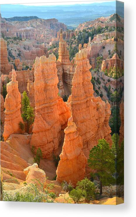 Bryce Canyon National Park Canvas Print featuring the photograph Fairyland Canyon #17 by Ray Mathis